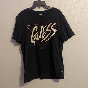 Guess women’s graphic tee